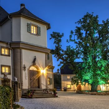 Schloss Falkenhaus Bed and Breakfast