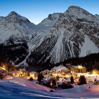 Skiurlaub mit Hund im Feriengebiet Arosa