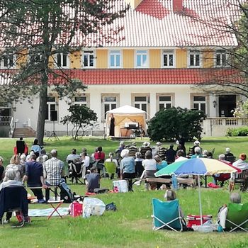 Picknick-Konzerte @ Haus Hülshoff (von Künstlern für Künstler)