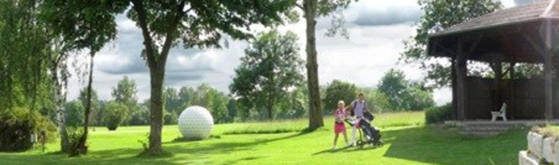 Golfspielen mit Hund im Rottaler Golfclub